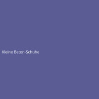 Kleine Beton-Schuhe